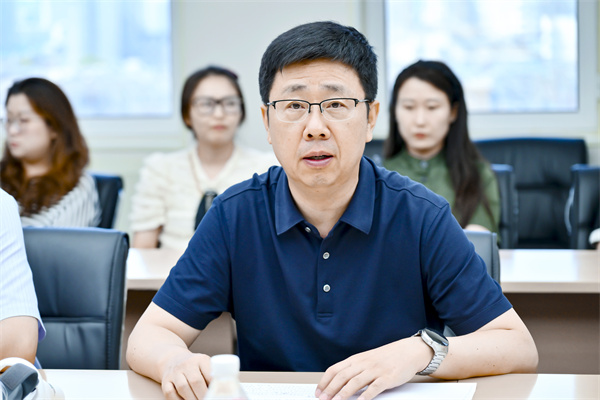 佟春光书记_副本.jpg